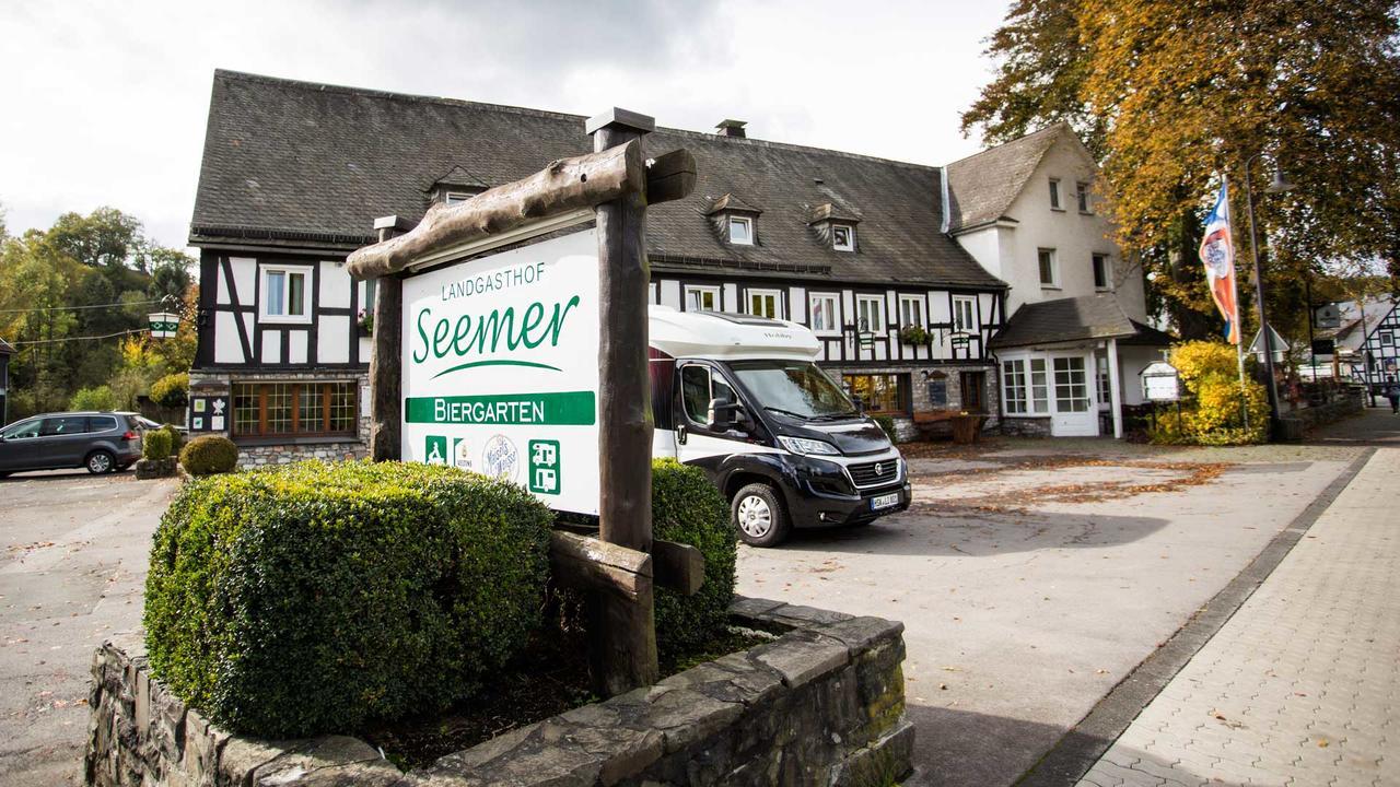 Landgasthof Seemer Eslohe Eksteriør billede